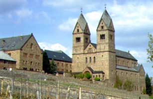 Saint Hildegard von Bingen (1098-1179): "the light of her ...